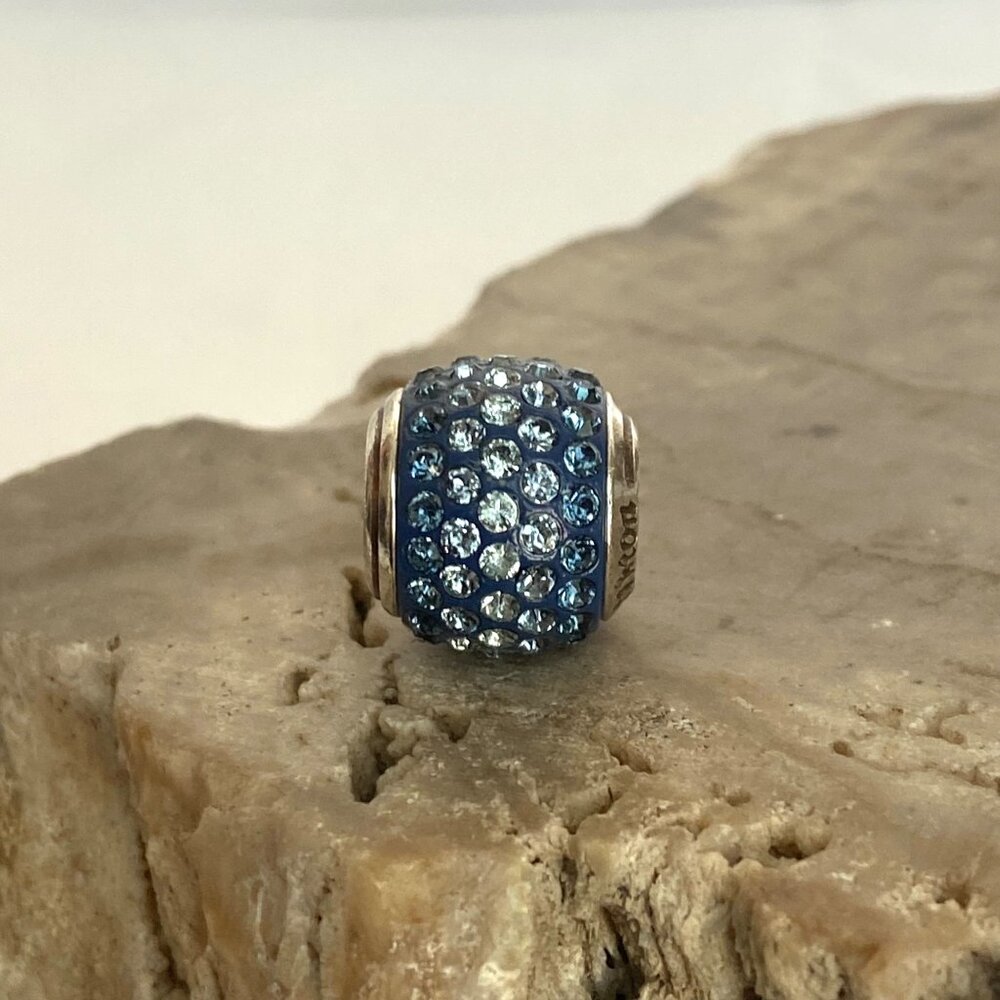 Brighton Cupid's Kiss Super Bead With Gradient Blue Spacer Bead